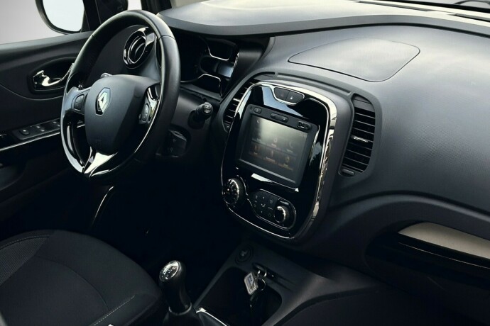 renault-captur-bensin-2016-big-13