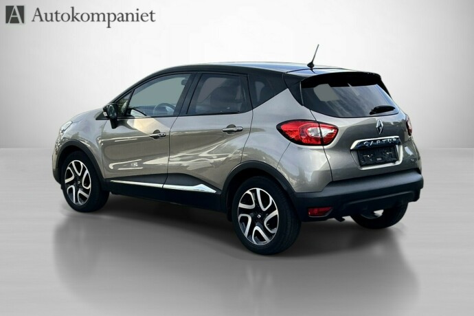 renault-captur-bensin-2016-big-1