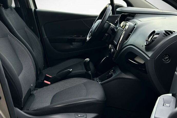 renault-captur-bensin-2016-big-11