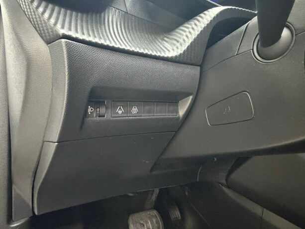 peugeot-e-2008-elektrisitet-2022-big-23