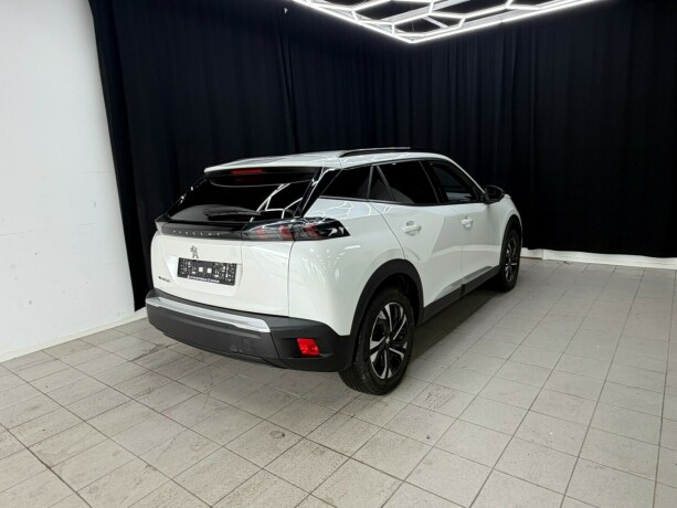 peugeot-e-2008-elektrisitet-2022-big-8
