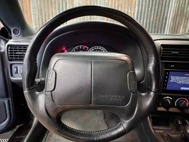 chevrolet-camaro-bensin-2000-big-21