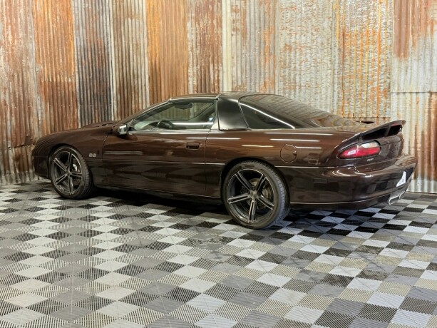 chevrolet-camaro-bensin-2000-big-10