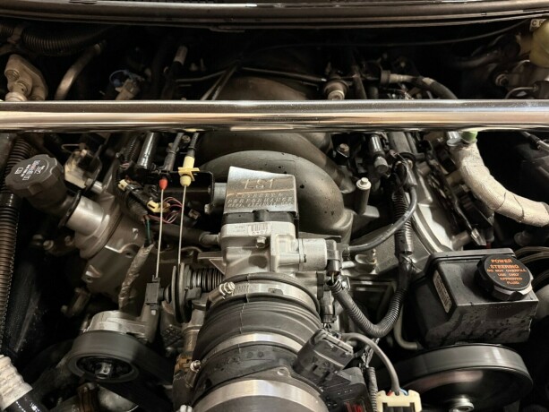 chevrolet-camaro-bensin-2000-big-38