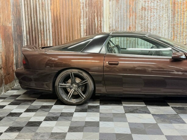 chevrolet-camaro-bensin-2000-big-3