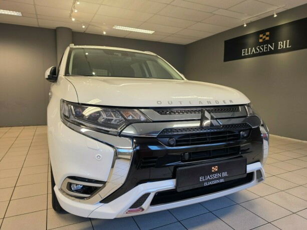 mitsubishi-outlander-plug-in-petrol-2019-big-8