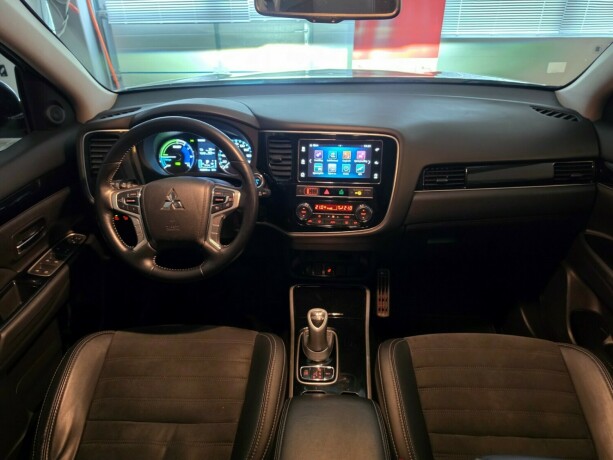 mitsubishi-outlander-plug-in-petrol-2019-big-26
