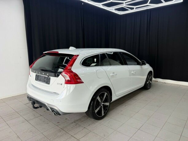 volvo-v60-elektrisitetdiesel-2017-big-8