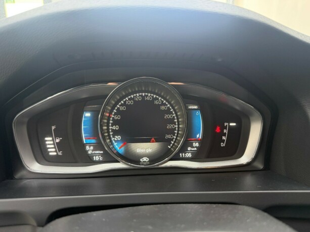 volvo-v60-elektrisitetdiesel-2017-big-18