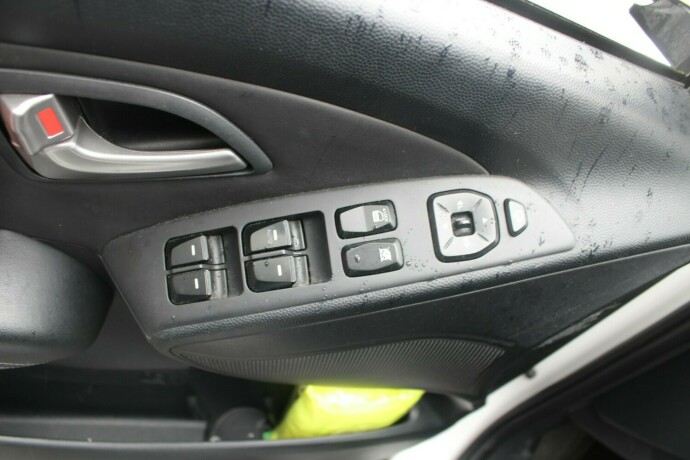 hyundai-ix35-diesel-2012-big-6