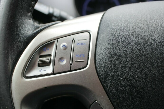 hyundai-ix35-diesel-2012-big-8