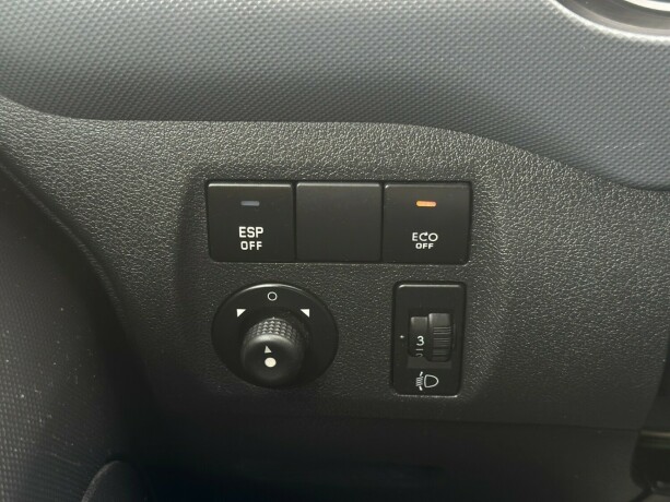 peugeot-partner-diesel-2012-big-16