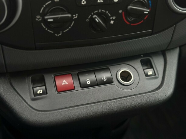 peugeot-partner-diesel-2012-big-13