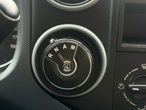 peugeot-partner-diesel-2012-big-15