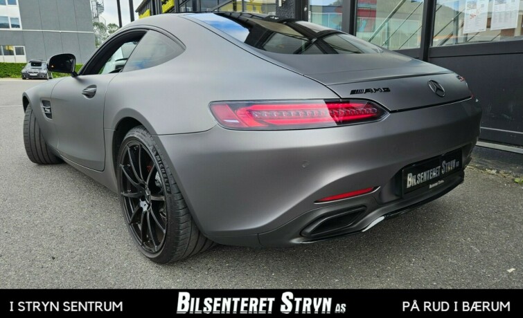 mercedes-benz-amg-gt-s-bensin-2016-big-5