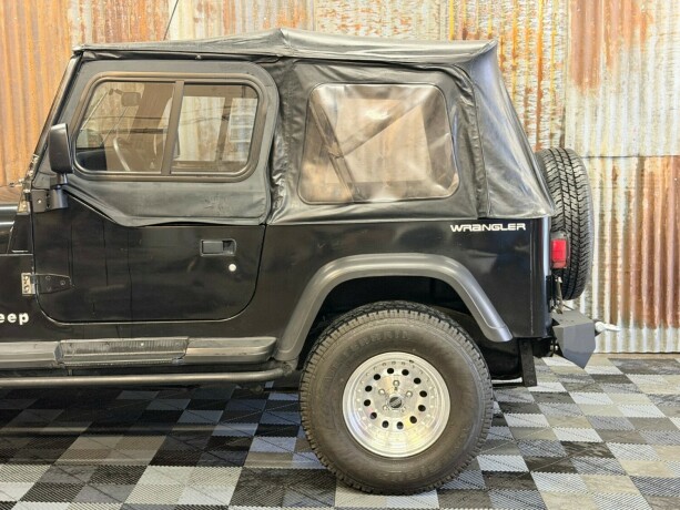 jeep-wrangler-bensin-1993-big-9