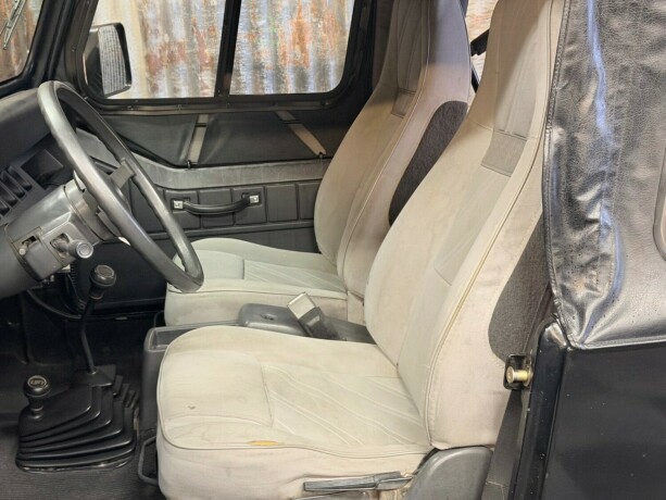 jeep-wrangler-bensin-1993-big-14