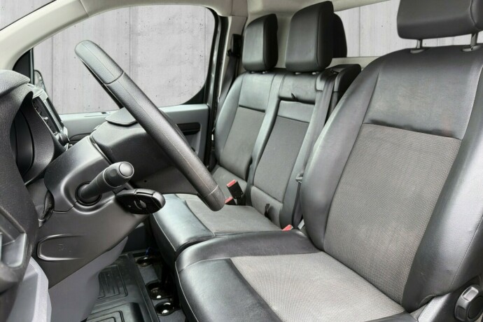 toyota-proace-elektrisitet-2021-big-7