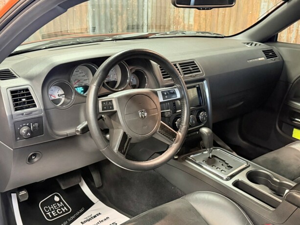 dodge-challenger-bensin-2008-big-16