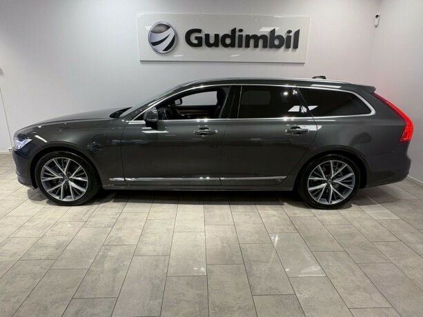 volvo-v90-plug-in-petrol-2019-big-4