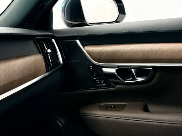 volvo-v90-plug-in-petrol-2019-big-15