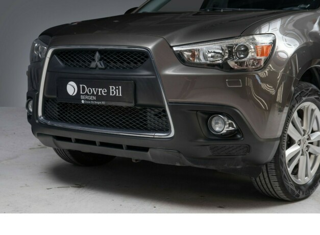 mitsubishi-asx-bensin-2012-big-1