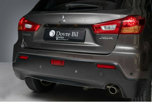 mitsubishi-asx-bensin-2012-big-6