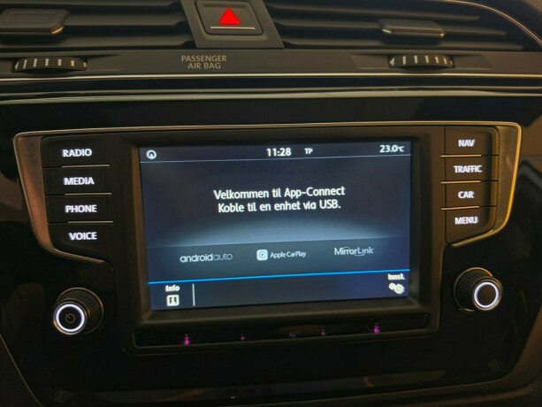 volkswagen-touran-bensin-2017-big-33