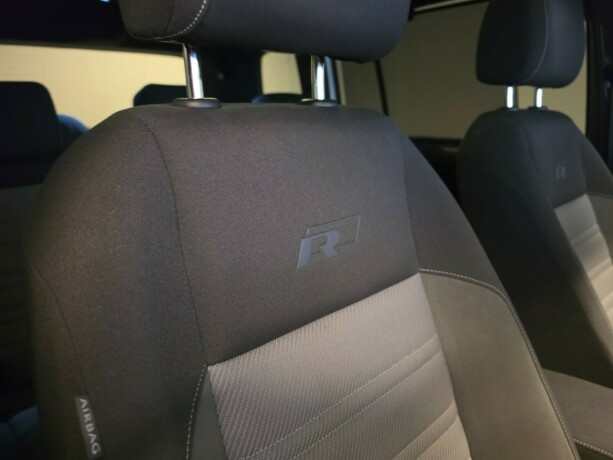 volkswagen-touran-bensin-2017-big-14