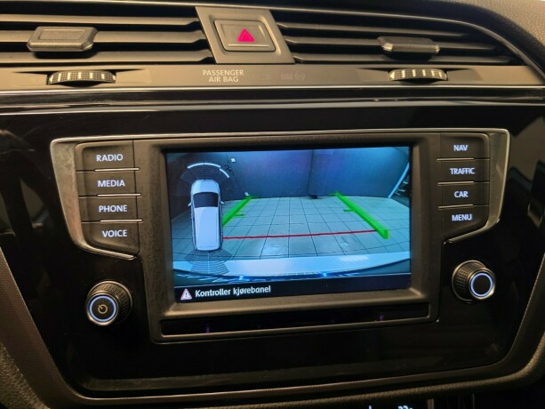 volkswagen-touran-bensin-2017-big-30