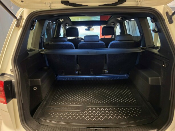 volkswagen-touran-bensin-2017-big-23