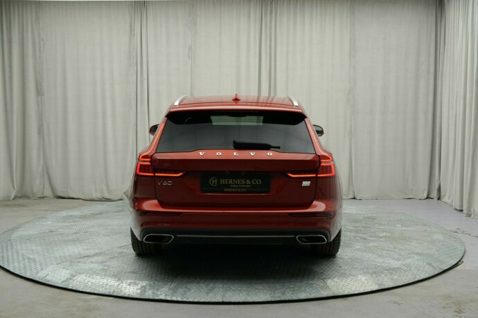 volvo-v60-elektrisitetbensin-2021-big-6