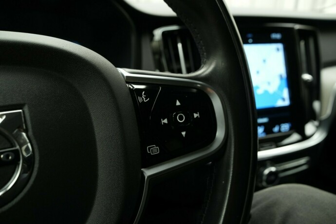 volvo-v60-elektrisitetbensin-2021-big-27