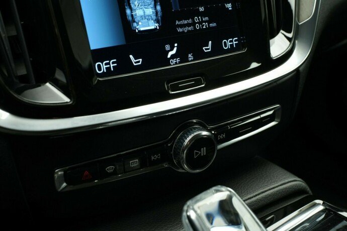 volvo-v60-elektrisitetbensin-2021-big-54