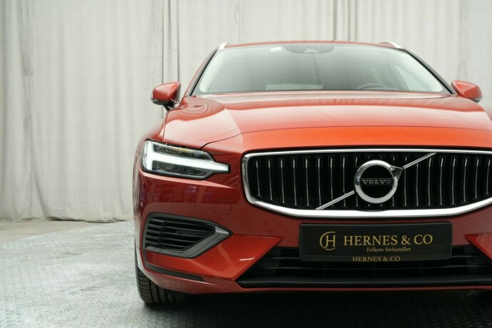volvo-v60-elektrisitetbensin-2021-big-2