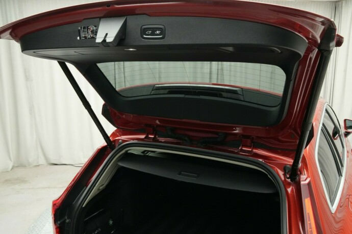volvo-v60-elektrisitetbensin-2021-big-12
