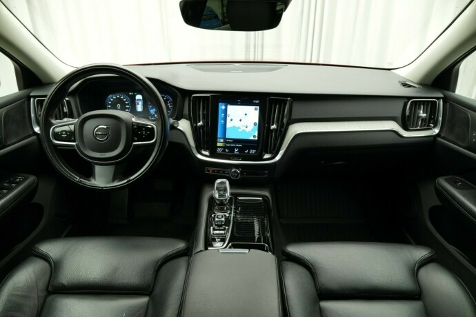 volvo-v60-elektrisitetbensin-2021-big-24