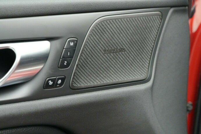 volvo-v60-elektrisitetbensin-2021-big-21