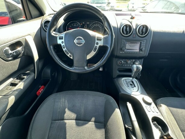 nissan-qashqai2-bensin-2013-big-8