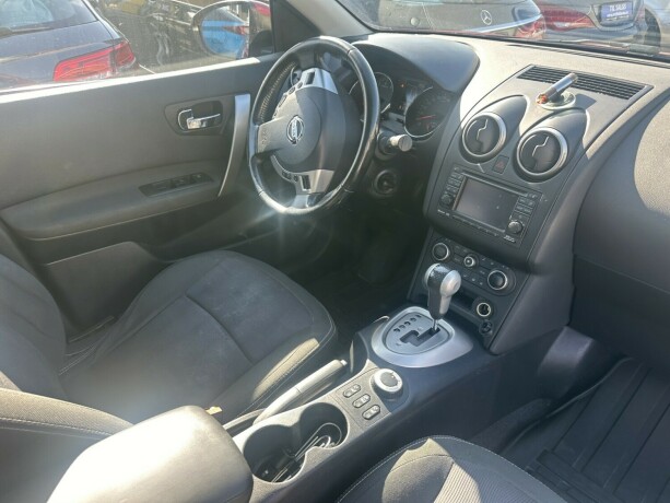 nissan-qashqai2-bensin-2013-big-7