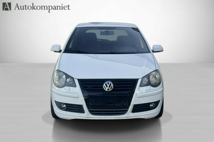 volkswagen-polo-bensin-2009-big-5