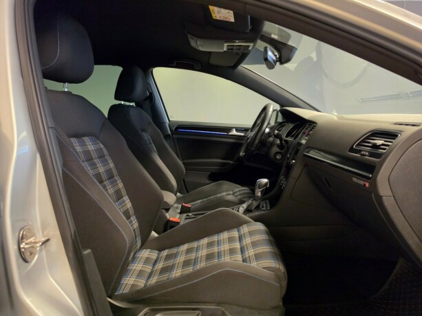 volkswagen-golf-vii-plug-in-petrol-2017-big-12