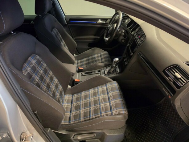 volkswagen-golf-vii-plug-in-petrol-2017-big-16