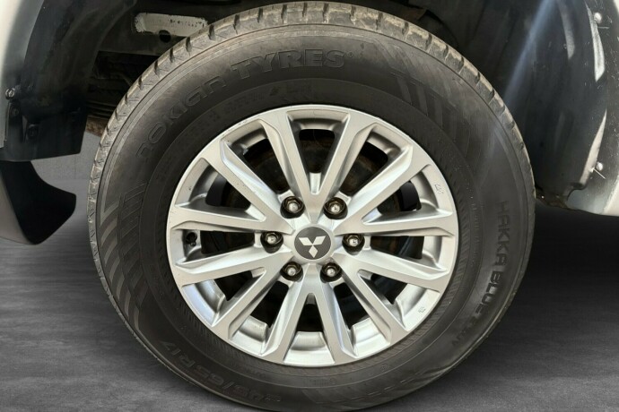 mitsubishi-l200-diesel-2016-big-25