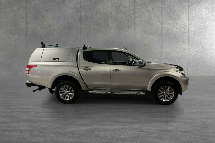 mitsubishi-l200-diesel-2016-big-6