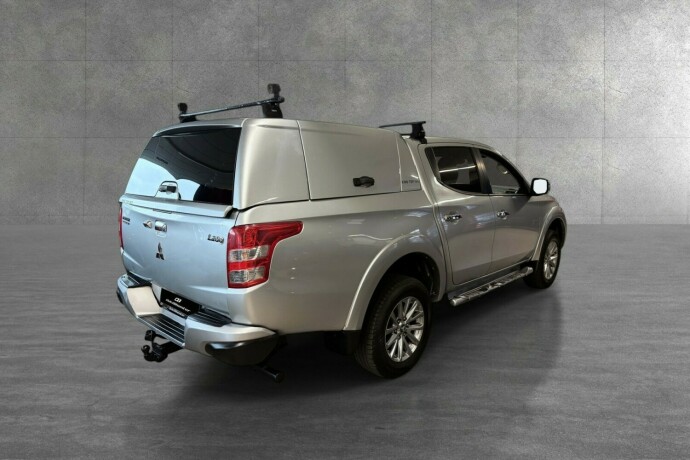 mitsubishi-l200-diesel-2016-big-5