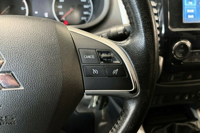mitsubishi-l200-diesel-2016-big-22