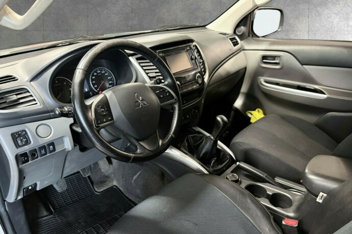 mitsubishi-l200-diesel-2016-big-13
