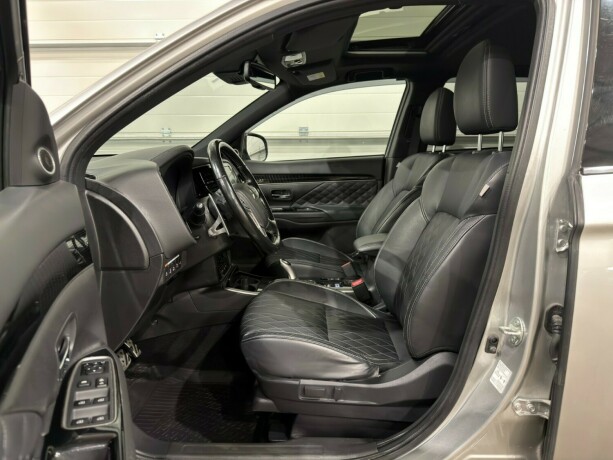 mitsubishi-outlander-elektrisitetbensin-2019-big-8