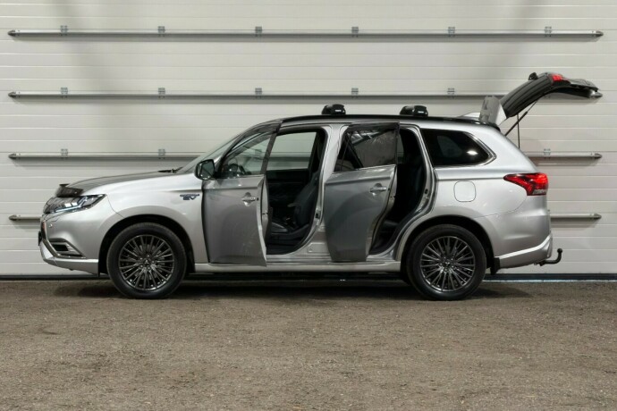 mitsubishi-outlander-elektrisitetbensin-2019-big-6